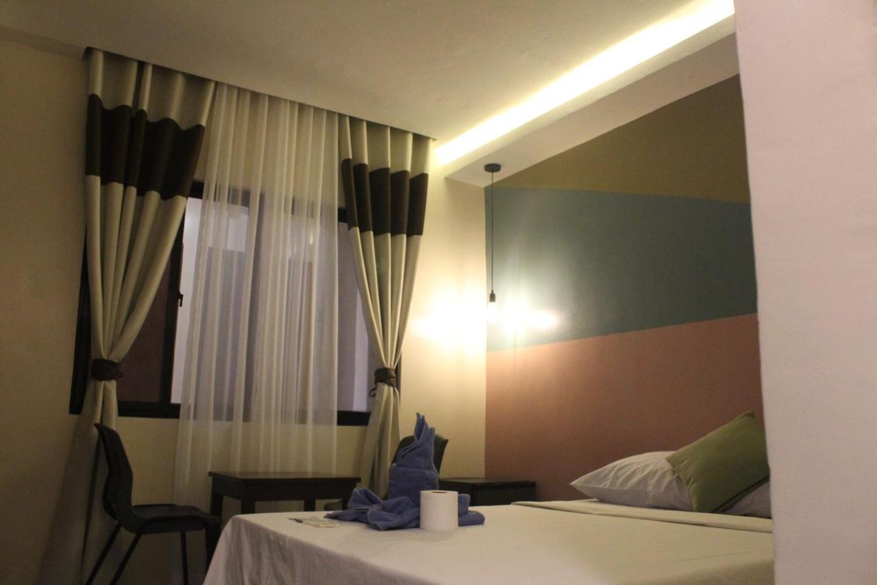 Ninie'S Place Пуэрто-Принцеса Экстерьер фото