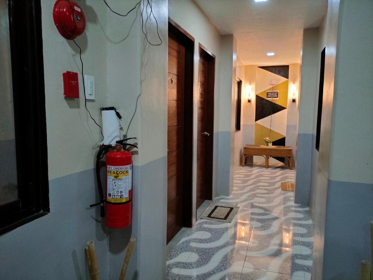 Ninie'S Place Пуэрто-Принцеса Экстерьер фото